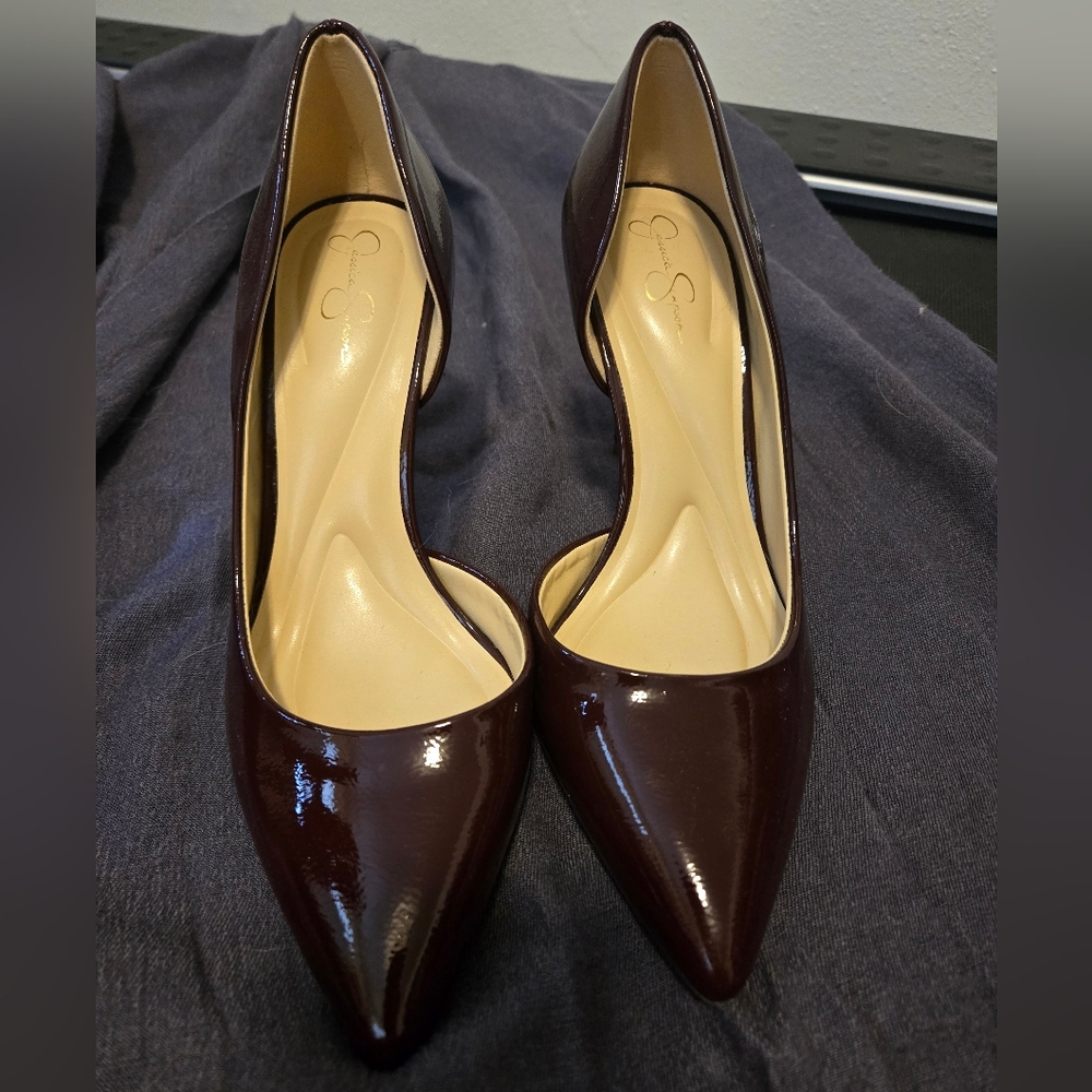 Jessica Simpson Women's Burgundy Pumps